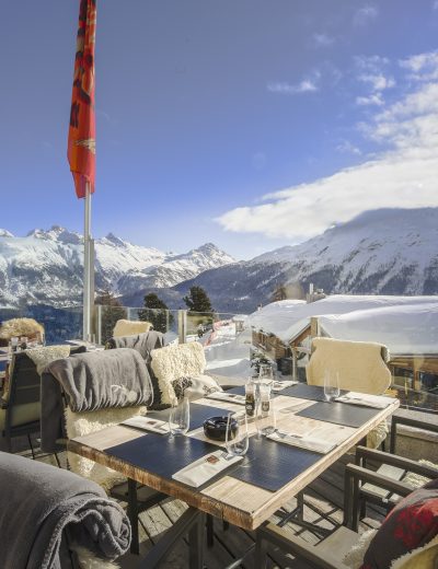 Start of CheCha Restaurant & Club